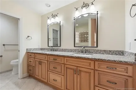5600 SE Foxcross Place Stuart FL 34997