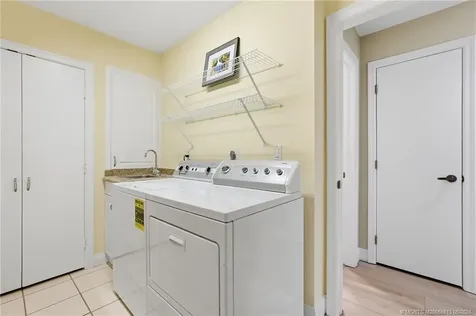 5600 SE Foxcross Place Stuart FL 34997