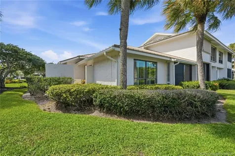 5600 SE Foxcross Place Stuart FL 34997