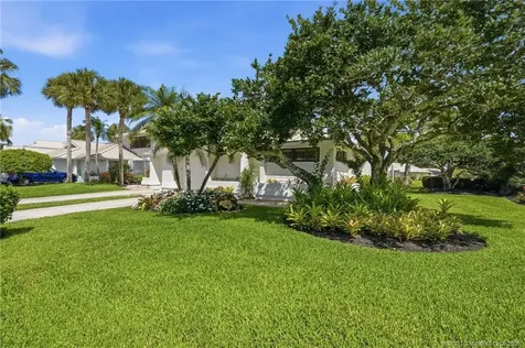 5600 SE Foxcross Place Stuart FL 34997