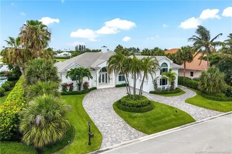2925 SE Dune Drive Stuart FL 34996