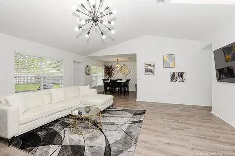 1225 SW Hunnicut Avenue SW Port St Lucie FL 34953