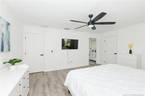 1225 SW Hunnicut Avenue SW Port St Lucie FL 34953