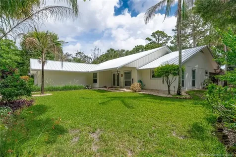 6785 SW Gaines Avenue Stuart FL 34997