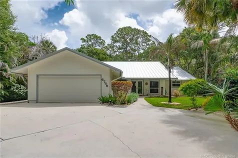 6785 SW Gaines Avenue Stuart FL 34997