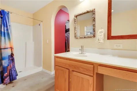 432 NW Raymond Lane Port St Lucie FL 34983
