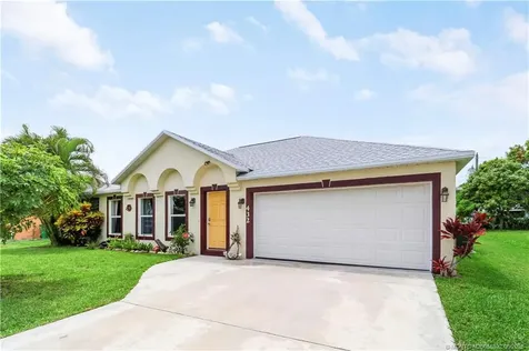 432 NW Raymond Lane Port St Lucie FL 34983
