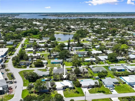 984 NW 16th Place Stuart FL 34994