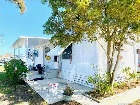608 Garden View Way NE Jensen Beach FL 34957