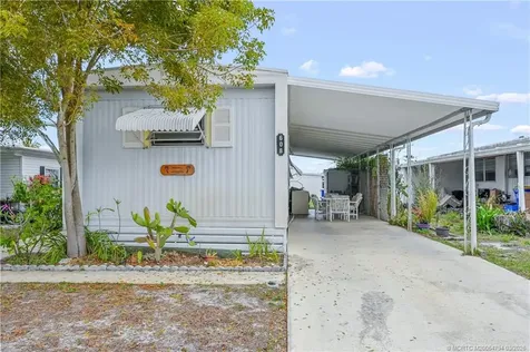 608 Garden View Way NE Jensen Beach FL 34957