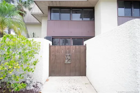 1800 SE Saint Lucie Boulevard Stuart FL 34996