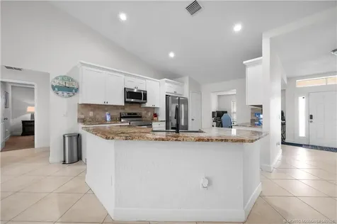 870 SW Mccoy Avenue Port St Lucie FL 34953