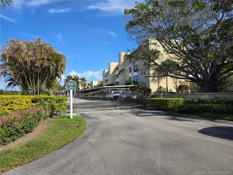 3482 NE Causeway Boulevard Jensen Beach FL 34957