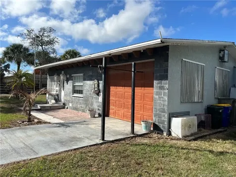 4800 SE Ebbtide Avenue Port Salerno FL 34997