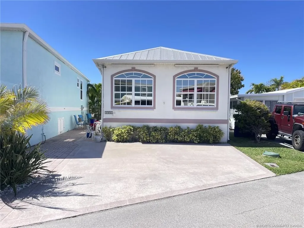 1352 Nettles Boulevard Jensen Beach FL 34957