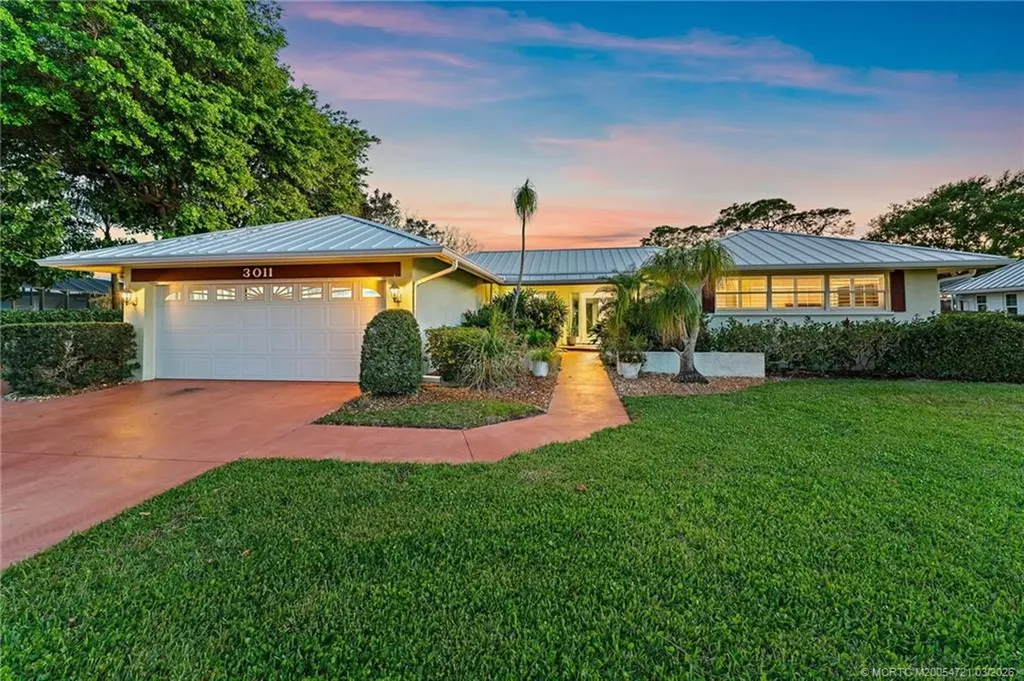 3011 SE Fairway W Stuart FL 34997