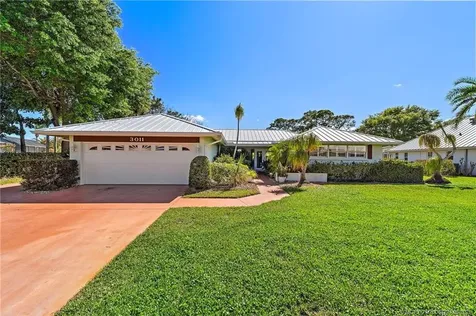 3011 SE Fairway W Stuart FL 34997