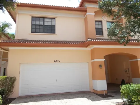 6695 SE Woodmill Pond Lane Stuart FL 34997