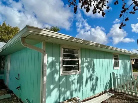921 SW Cairo Avenue Port St Lucie FL 34953