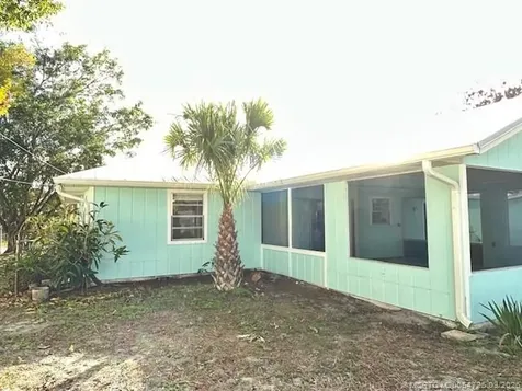 921 SW Cairo Avenue Port St Lucie FL 34953