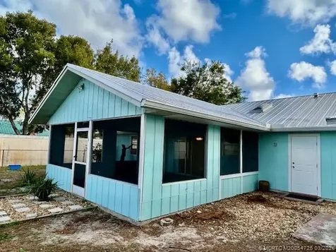 921 SW Cairo Avenue Port St Lucie FL 34953