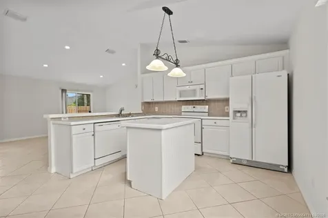 517 SW College Park Road Port St Lucie FL 34953