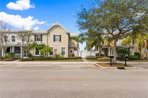 10627 SW Cam Run Port St Lucie FL 34987