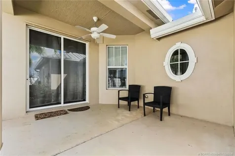 10627 SW Cam Run Port St Lucie FL 34987