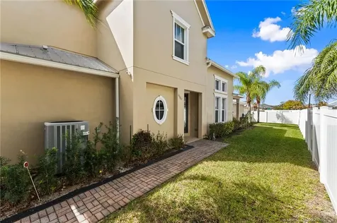 10627 SW Cam Run Port St Lucie FL 34987