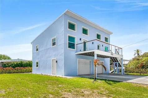 7932 SE Skylark Avenue Hobe Sound FL 33455