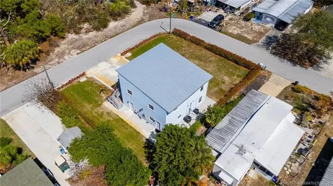 7932 SE Skylark Avenue Hobe Sound FL 33455