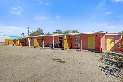 1422 Us Highway 441 Way SE Okeechobee FL 34974