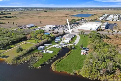 1422 Us Highway 441 Way SE Okeechobee FL 34974