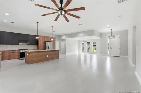 1457 SW Dow Lane Port St Lucie FL 34953