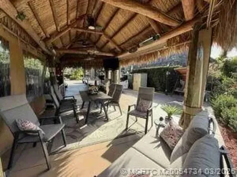 399 NW Chipshot Lane Port St Lucie FL 34986