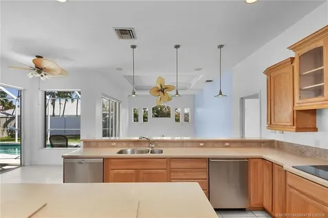 5312 SE Nassau Terrace Stuart FL 34997