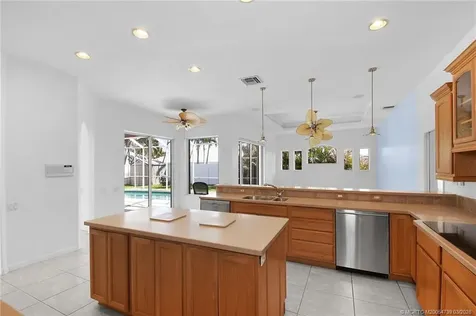 5312 SE Nassau Terrace Stuart FL 34997