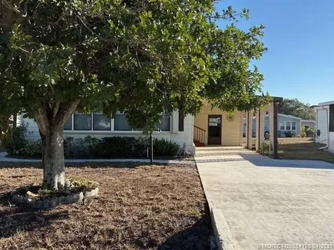 2592 SW Thunderbird Trail Stuart FL 34997