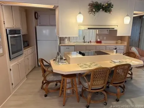 2592 SW Thunderbird Trail Stuart FL 34997