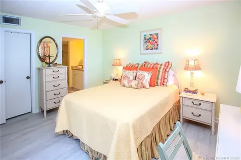 4720 NE Sandpebble Trace Stuart FL 34996
