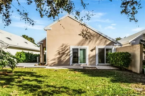 58 Windsor Lane Palm Beach Gardens FL 33418