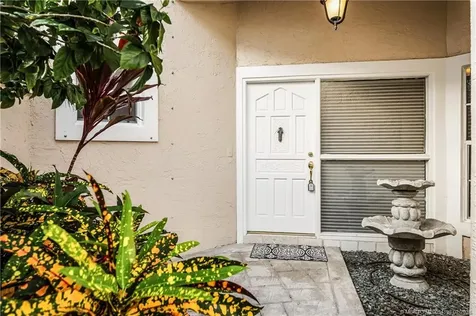 58 Windsor Lane Palm Beach Gardens FL 33418