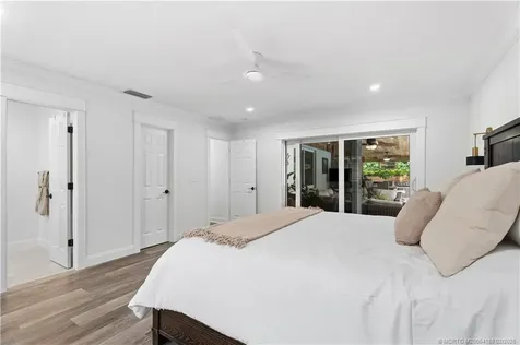 3952 SE Fairway W Stuart FL 34997