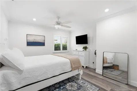 3952 SE Fairway W Stuart FL 34997