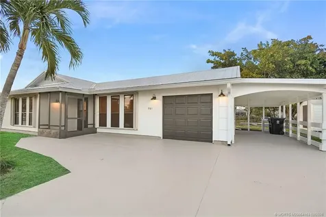 981 SW Bay State Road Port St Lucie FL 34953