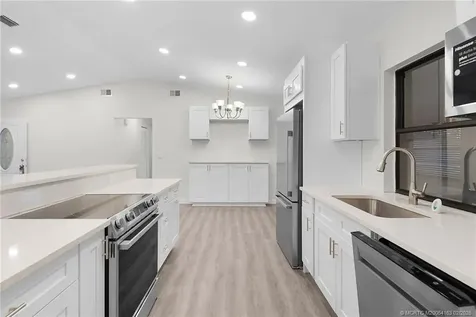 981 SW Bay State Road Port St Lucie FL 34953