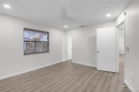 981 SW Bay State Road Port St Lucie FL 34953