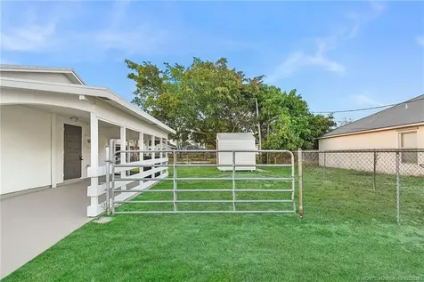 981 SW Bay State Road Port St Lucie FL 34953