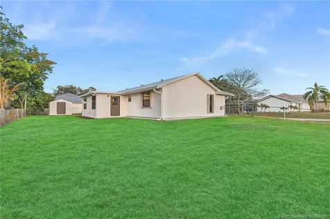 981 SW Bay State Road Port St Lucie FL 34953