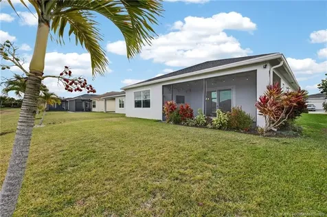 607 SE Mulberry Way Port St Lucie FL 34984